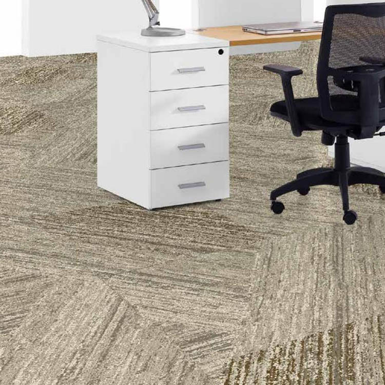 105 100% Nylon 60*60Cm Loop Pile Carpet Tiles