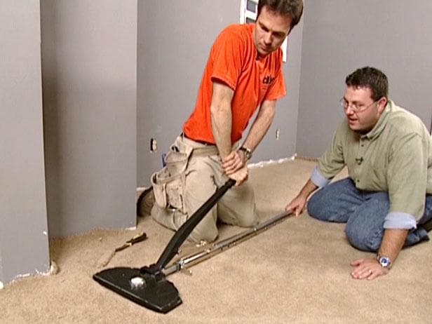 Tighten and Secure the Carpet